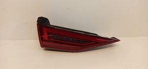 Audi A3 8Y Lampy tylnej klapy bagażnika 8Y0945307