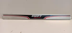 Suzuki Swift Listwa progowa przednia / nakładka 