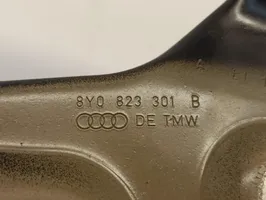 Audi A3 8Y Zawiasy pokrywy / maski silnika 8Y0823301B