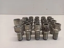 Audi A3 8Y Anti-theft wheel nuts and lock 