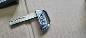 Audi Q5 SQ5 Serrure de porte avant (poignée) 8R2837168B
