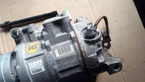 Audi A7 S7 4G Ilmastointilaitteen kompressorin pumppu (A/C) 4G0260805F