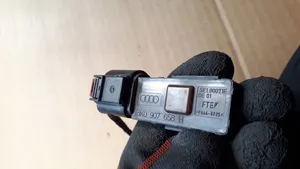 Audi A4 S4 B9 Czujnik położenia pedału sprzęgła 8K0907658H