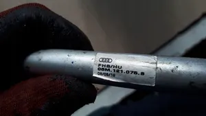 Audi A4 S4 B9 Tuyau de liquide de refroidissement moteur 06M121075S