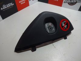 Volvo V70 Rivestimento estremità laterale del cruscotto 30795214