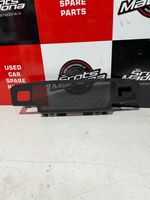 Audi A3 S3 8P Rivestimento altoparlante centrale cruscotto 8P0857367