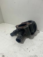 Volvo V50 Boîtier de thermostat / thermostat 30650810