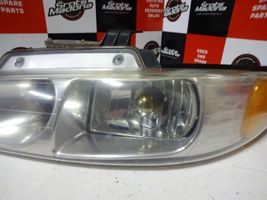 Chrysler Town & Country III Lampa przednia 