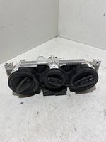 Volkswagen Golf III Klimato kontrolės/ pečiuko kontrolės apdaila 1J0820045F