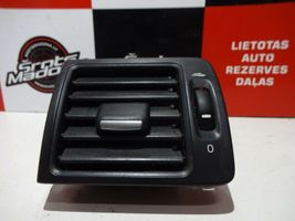 Volvo V50 Copertura griglia di ventilazione laterale cruscotto 39888287