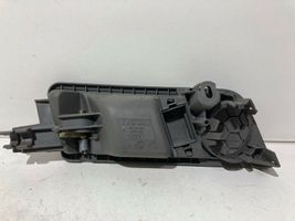 Audi A2 Poignée inférieure de porte avant 8Z0839020