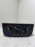 Opel Tigra B Panel klimatyzacji 89581207