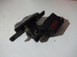 BMW 5 E39 Serratura portiera anteriore 8236897