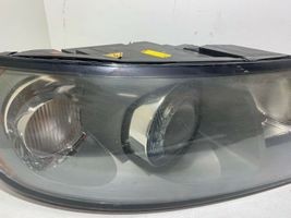 Volvo V50 Lampa przednia 30698896