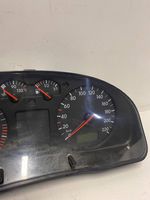 Volkswagen PASSAT B5 Compteur de vitesse tableau de bord 3B0919881P