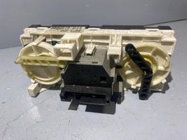 Opel Astra G Gaisa kondicioniera / klimata kontroles / salona apsildes vadības bloks (salonā) 52559839