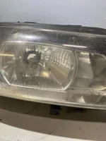 Volvo S60 Lampa przednia 30698847