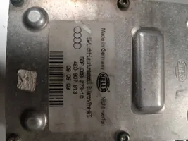 Audi A8 S8 D3 4E Lampa przednia 4E0907813