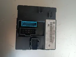 Audi A8 S8 D2 4D Module confort 4E0907289