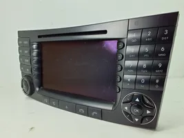 Mercedes-Benz E W211 Unità principale autoradio/CD/DVD/GPS ZU68S800016W