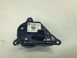 Mercedes-Benz E W212 Pulsanti/interruttori sul volante A2048210051