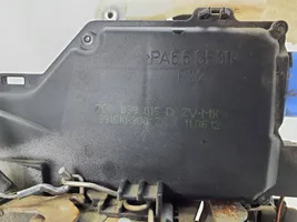 Volkswagen Golf VI Rear door lock 7L0839016D