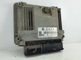 Volkswagen Golf V Sterownik / Moduł ECU 03G906021HA