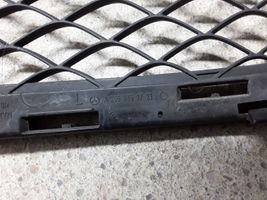 Mercedes-Benz C W205 Grille inférieure de pare-chocs avant A2058852723