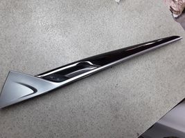 BMW 5 G30 G31 Barra di rivestimento della portiera anteriore 3185524