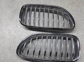 BMW 6 F06 Gran coupe Grille calandre supérieure de pare-chocs avant 7212849