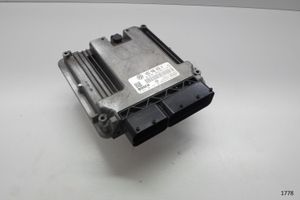 Volkswagen Golf V Sterownik / Moduł ECU 03C906032H