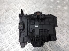 KIA Carens III Boîte de batterie 87160A4100