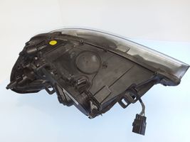 Volvo S60 Lampa przednia 30796252