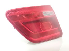 Volkswagen Touran II Lampy tylnej klapy bagażnika 