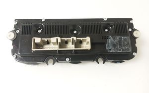 Skoda Octavia Mk2 (1Z) Panel klimatyzacji 742410