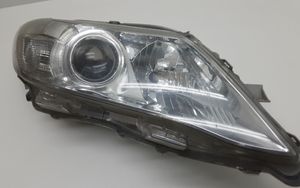 Toyota Camry Lampa przednia 