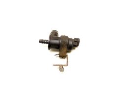 Volvo V70 Vacuum valve 31104896