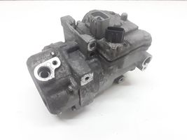 Toyota RAV 4 (XA40) Compressore aria condizionata (A/C) (pompa) 