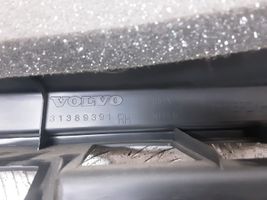 Volvo V40 Šoninis apdailos skydas 31389391