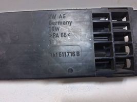Volkswagen PASSAT B7 USA Cita veida ārēja detaļa 1K1611716B