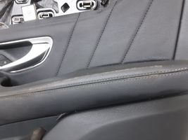 Mercedes-Benz GLC X253 C253 Rivestimento del pannello della portiera anteriore A2537202200