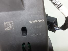 Volvo V40 Priekinis stiklas 32244811