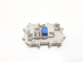 Nissan Navara D40 Fuse module EA00A5F17