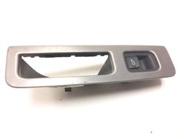 Volvo S40 Maniglia interna per portiera posteriore 8679681