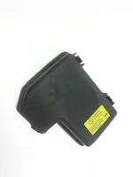 Volvo S60 Tapa de caja de fusibles 8645259