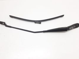 Volvo XC60 Front wiper blade arm 30753526