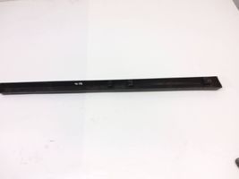 Volvo V70 Front door trim (molding) 30678133