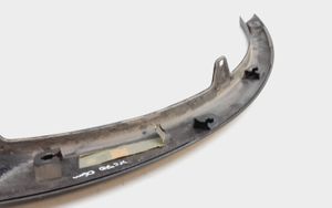 Volvo XC70 Rear arch trim 8620134