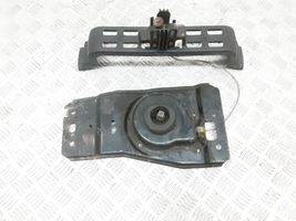 Dodge Grand Caravan Supporto di montaggio ruota di scorta 05109667AB