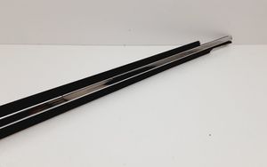 Volvo XC90 Rivestimento modanatura del vetro della portiera anteriore 30634902